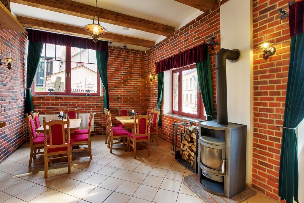 Hradni Basta Otel Bečov nad Teplou Dış mekan fotoğraf