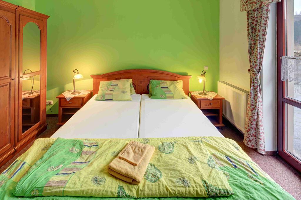 Hradni Basta Otel Bečov nad Teplou Dış mekan fotoğraf