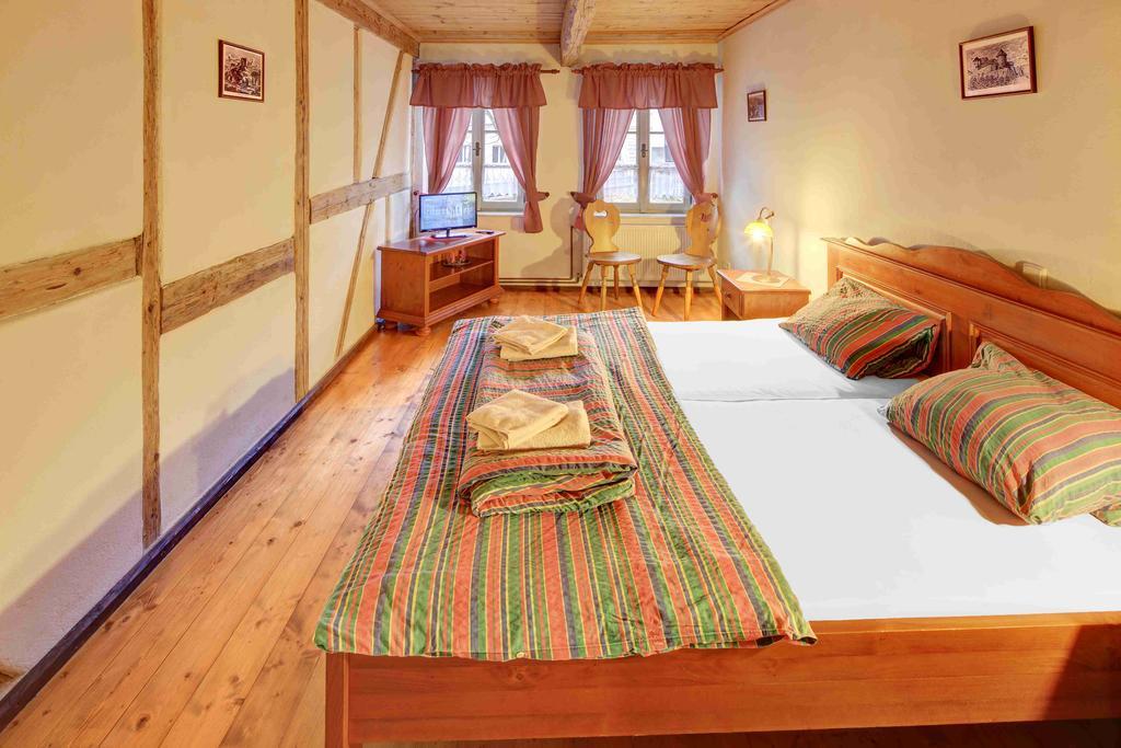 Hradni Basta Otel Bečov nad Teplou Dış mekan fotoğraf