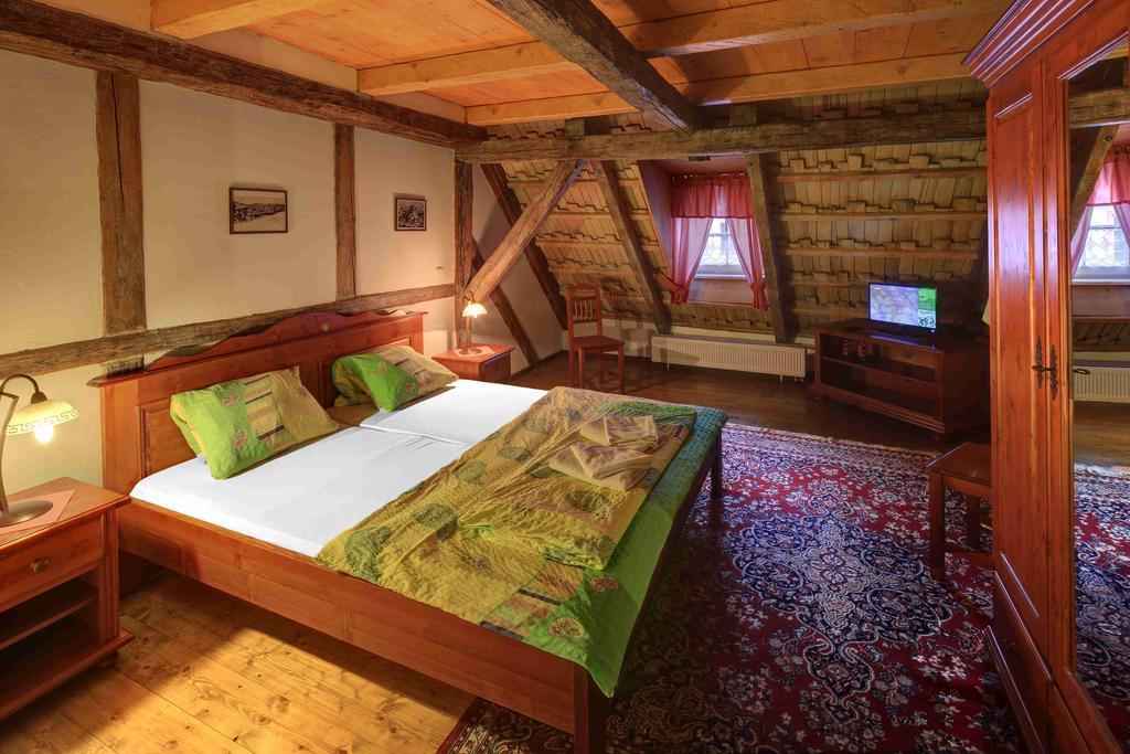 Hradni Basta Otel Bečov nad Teplou Dış mekan fotoğraf