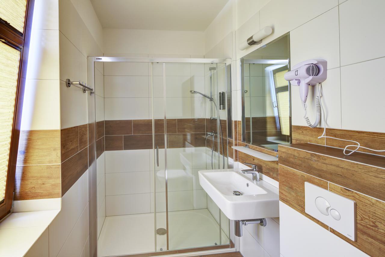 Hradni Basta Otel Bečov nad Teplou Dış mekan fotoğraf