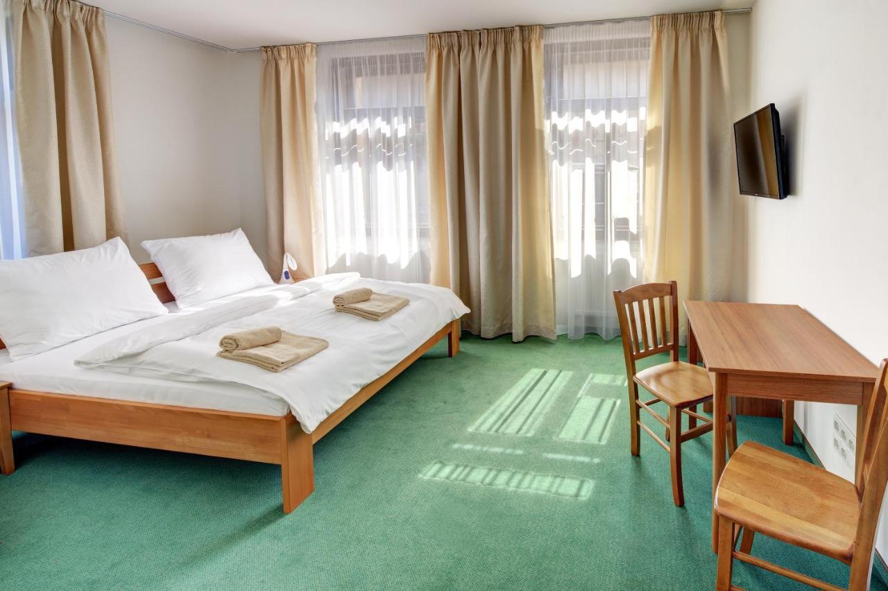 Hradni Basta Otel Bečov nad Teplou Dış mekan fotoğraf
