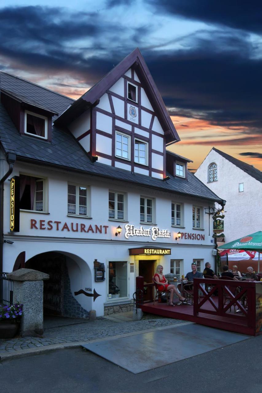 Hradni Basta Otel Bečov nad Teplou Dış mekan fotoğraf